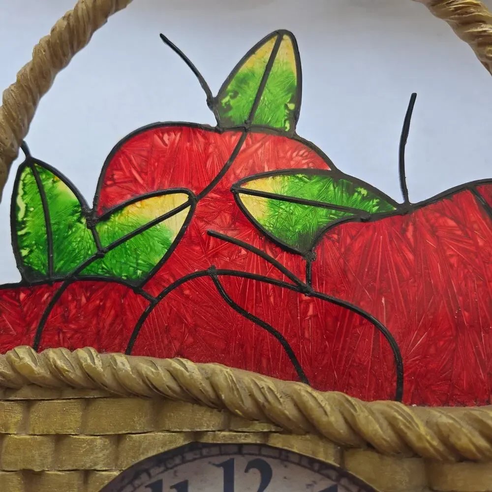 VTG Resin Apple Basket Shaped Kitchen Quartz Clock ~ Works ~ Battery Powered